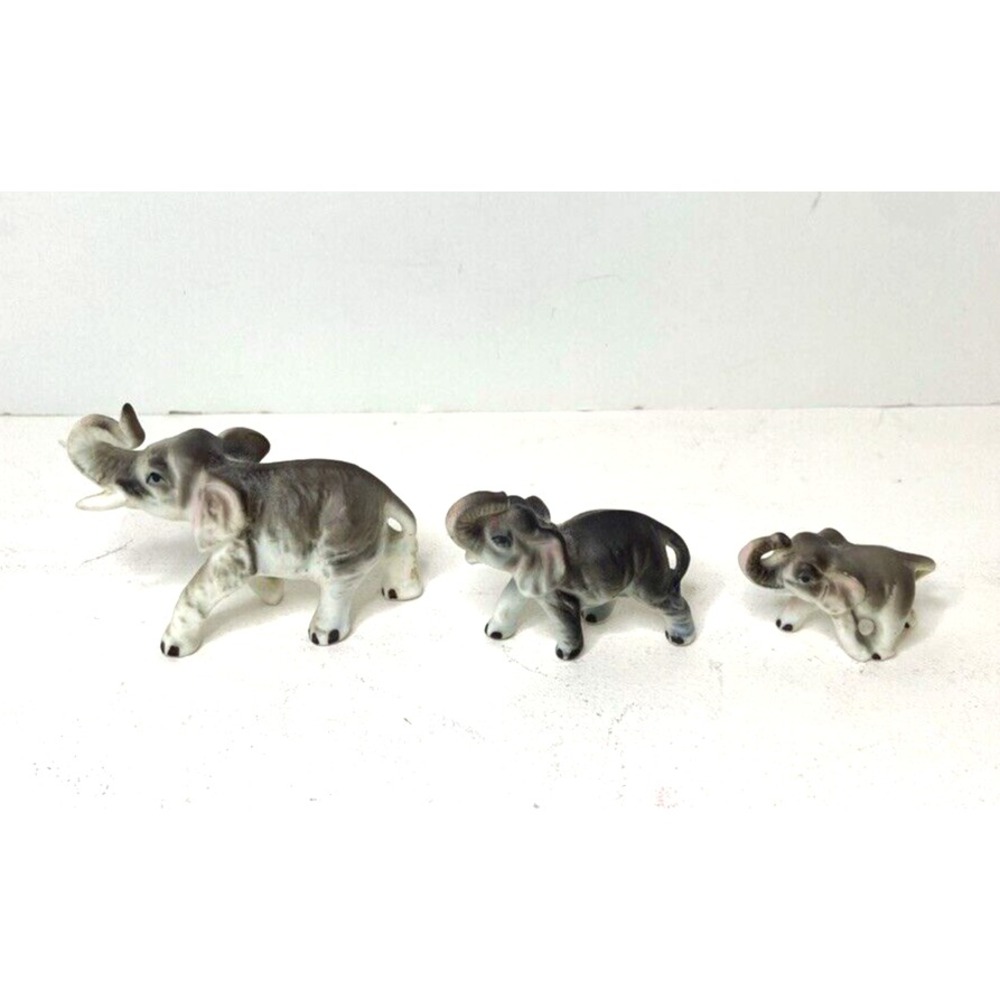 Ceramic Elephants White Gray Set of 3 Mini Graduated